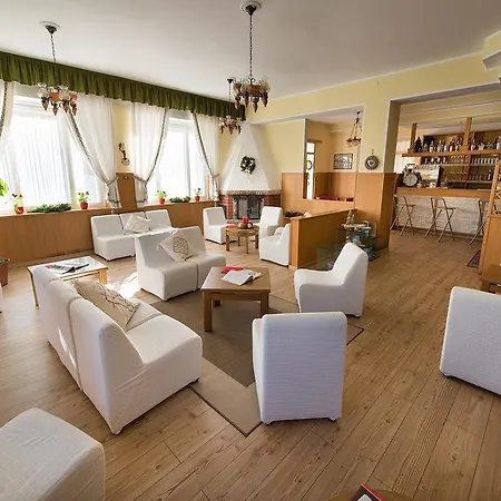 Hotel Aurora 3*